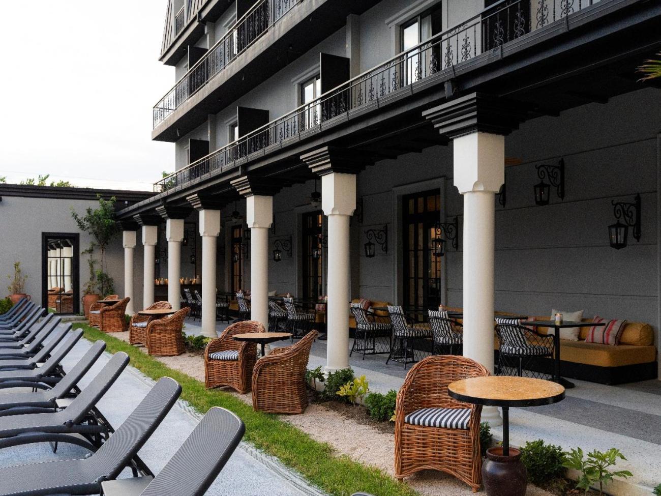 Esquisse Design Hotel Telavi Buitenkant foto