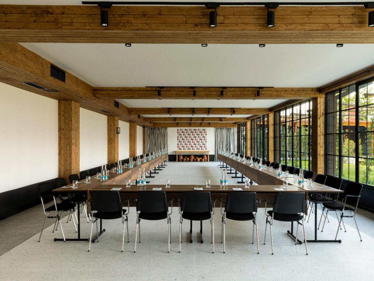Esquisse Design Hotel Telavi Buitenkant foto
