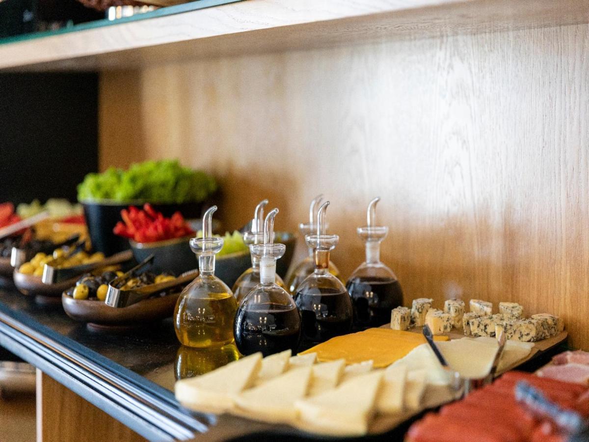 Esquisse Design Hotel Telavi Buitenkant foto