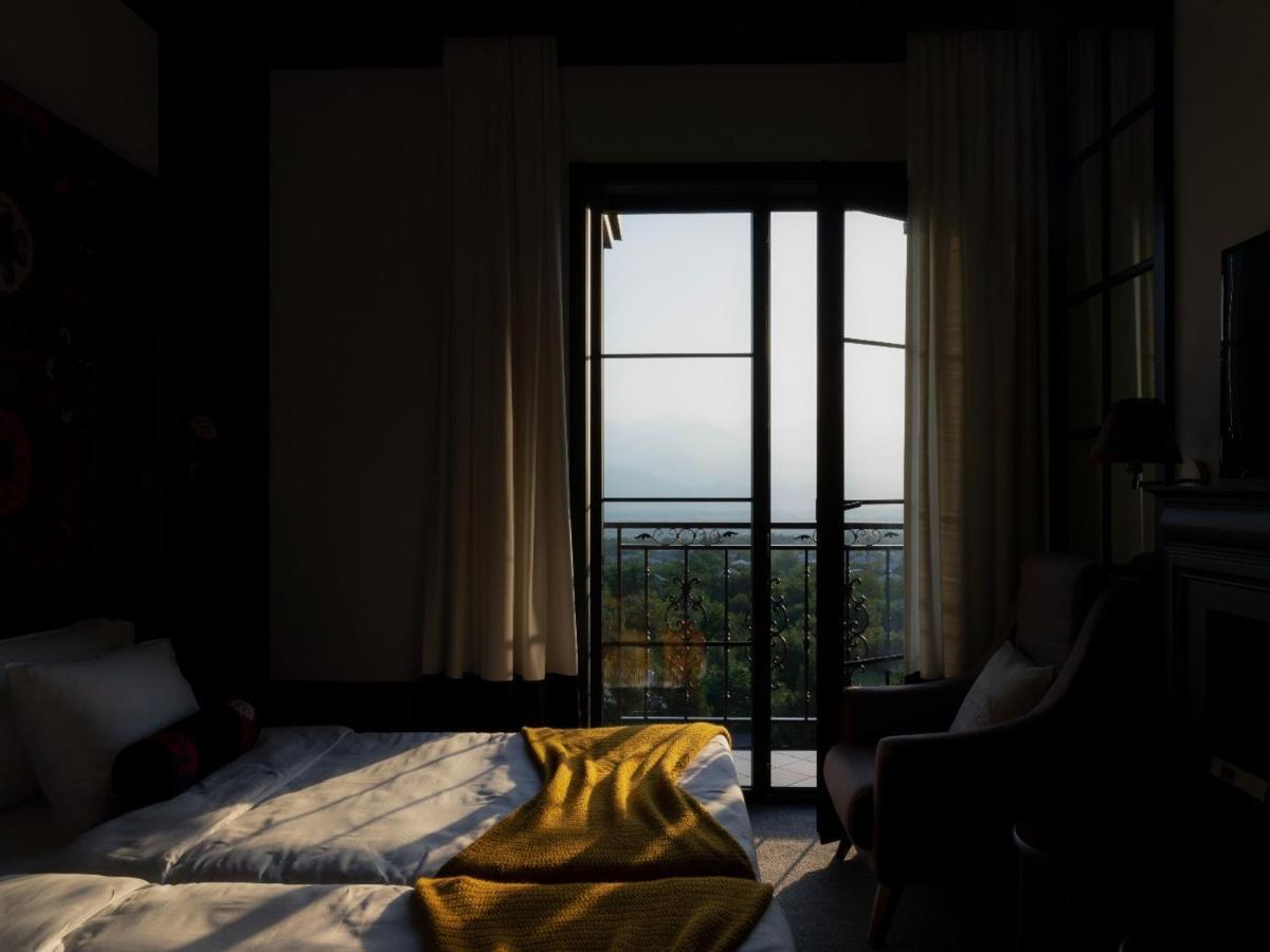 Esquisse Design Hotel Telavi Buitenkant foto